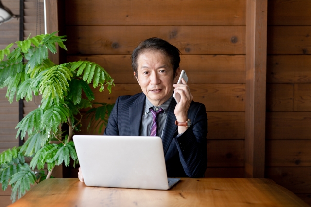 大企業で部長に昇進する年齢と可能性