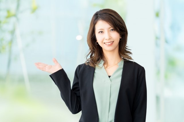 目に輝きが感じられない人に見られる行動の特徴