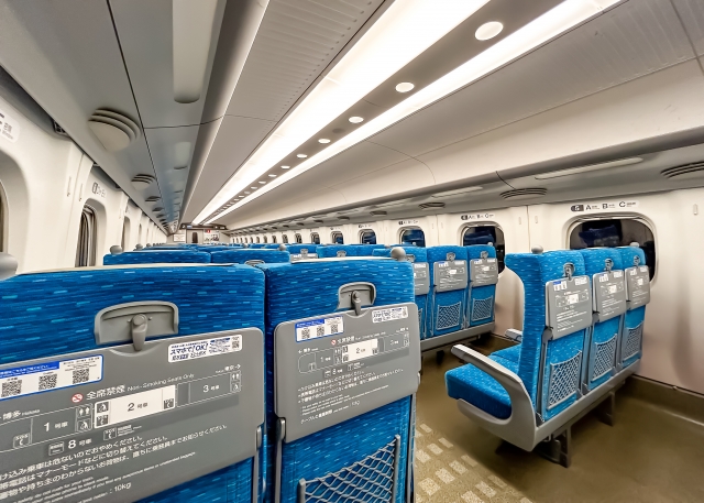 リクライニングできない席