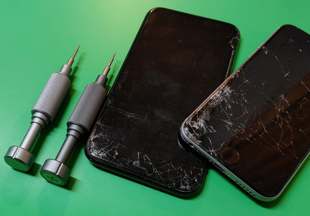 スマホ画面の傷消し