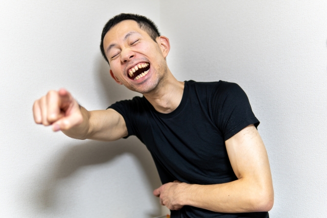 語尾の変化で広がる笑い