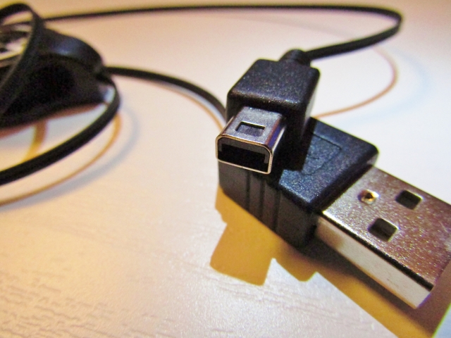 3DSとDSiの充電器は同じ？